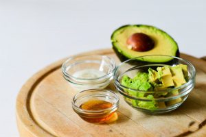 ماسک عسل و آواکادو