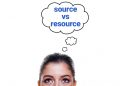 در انگلیسی تفاوت کلمه source  و resource در چیست؟